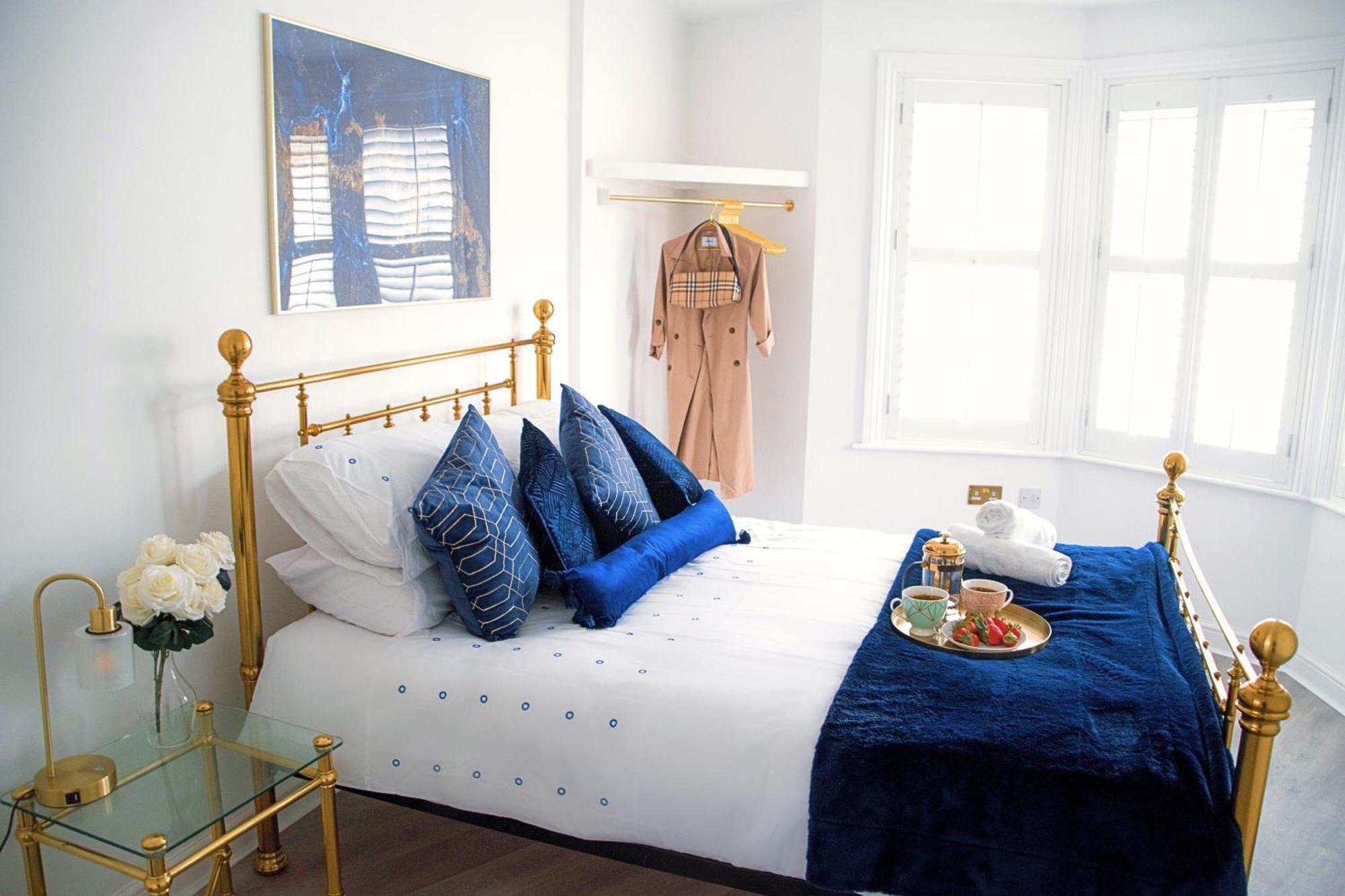 Modern Town Centre Flat - Free Shared Parking, King Size Bed, 5 Minutes Walk To Beach Bournemouth Exterior photo
